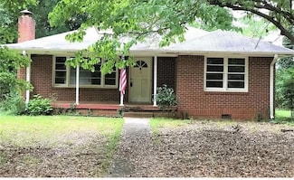 5621 Zanola Dr SW, Mableton, GA 30126