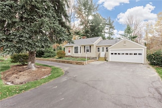 6466 Wilson Mills Rd, Cleveland, OH 44143