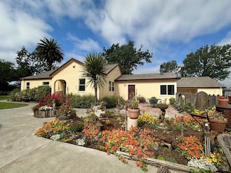 815 Scenic Ave, Santa Rosa, CA 95407