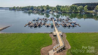 18700 Nautical Dr Unit 101, Cornelius, NC 28031