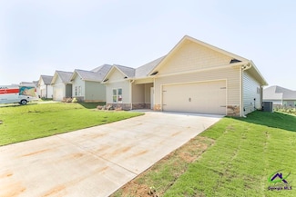 116 Garrett Ln, Bonaire, GA 31005