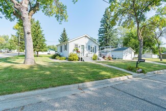 321 Roosevelt St, Alexandria, MN 56308