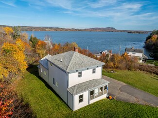9 A Frame Ln, Calais, ME 04619