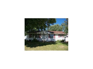 26 Lincoln Dr, Palo, IA 52324