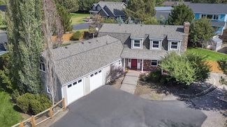 61266 Mount Vista Dr, Bend, OR 97702