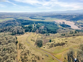 17000 SW Sunnyridge Ln, Sheridan, OR 97378