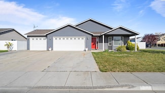4817 Reagan Way, Pasco, WA 99301
