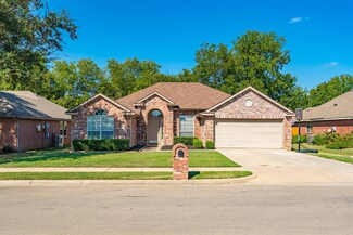 904 Cole Ave, Denton, TX 76208