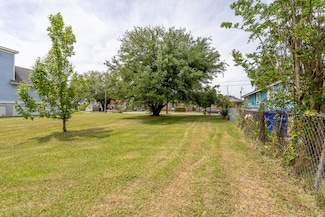 2303 Peonie St, North Charleston, SC 29405