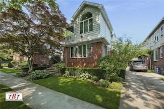 995 E 21st St, Brooklyn, NY 11210