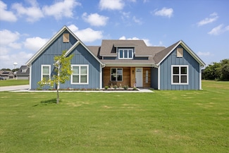 420 E 4th St, Tolar, TX 76476