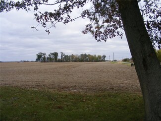 319 CO Rd N C Road 425 Rd N, Sigel, IL 62462