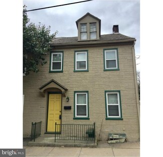 228 W James St, Lancaster, PA 17603