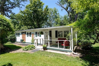1304 Lake Rd, Webster, NY 14580
