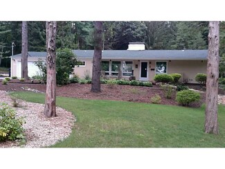 163 Highland Ave, Warwick, RI 02886