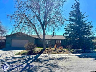 1045 Beaumont Dr, Casper, WY 82601