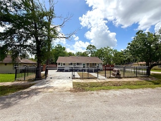 6911 Sherwood Dr, Houston, TX 77021