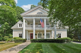 145 South St, Chardon, OH 44024