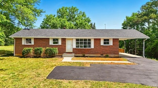 601 Riverview Dr, Altavista, VA 24517