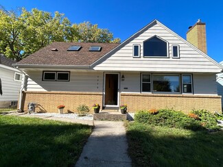 4924 Cedar Ave S, Minneapolis, MN 55417