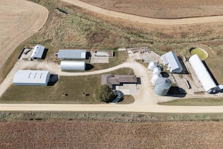 1693 265th Ave, Earlville, IA 52041