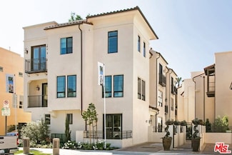 10732 Bloomfield St, North Hollywood, CA 91602