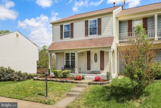 13470 Old Dairy Ct, Herndon, VA 20171
