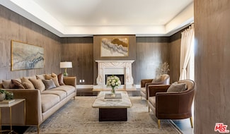 208 S Le Doux Rd, Beverly Hills, CA 90211