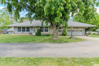 410 Radio City Dr, Pekin, IL 61554