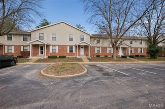 1911 Suns Up Ct Unit 4, Florissant, MO 63031