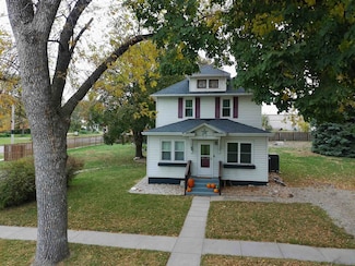 1314 W 3rd St, Crofton, NE 68730