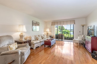 140 Ln Unit 113, West Palm Beach, FL 33411