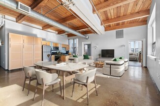 118 Holmes St Unit 205, Quincy, MA 02171