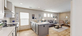 668 Reindeer Cir Unit 152, Piney Green, NC 28544