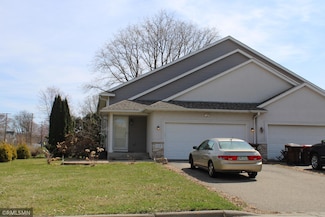 1102 1st St, Saint Paul Park, MN 55071