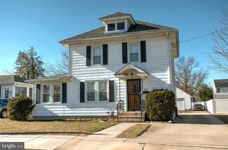 55 N Maple Ave, Gibbstown, NJ 08027