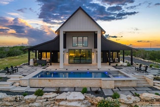 120 Lost Valley Ln, Camp Verde, TX 78010