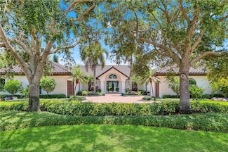 4701 Oak Leaf Dr, Naples, FL 34119