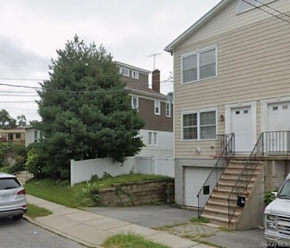 50 Moultrie Ave, Yonkers, NY 10710