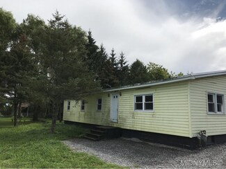 6868 Lowell Rd, Westmoreland, NY 13490