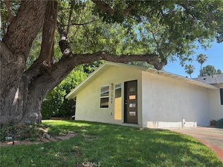7944 Moorcroft Ave, Los Angeles, CA 91304