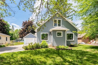 738 Maple St, Chippewa Falls, WI 54729