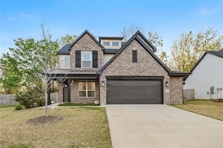 2801 N Whistle Post Dr, Fayetteville, AR 72704