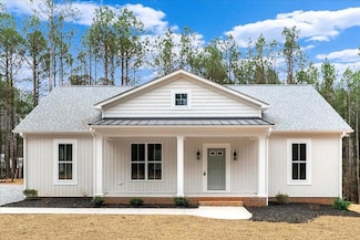 20 Moseley Dr, Ebony, VA 23845