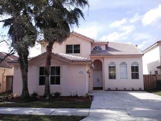 191 W Royal Cove Cir, Davie, FL 33325