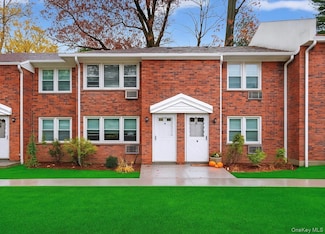 2710 South Rd Unit B5, Poughkeepsie, NY 12601