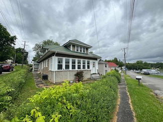 44 Pierce Ave, Pulaski, VA 24301