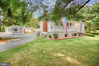 491 Houtztown Rd, Myerstown, PA 17067