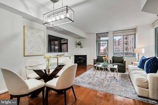851 N Glebe Rd Unit 1209, Arlington, VA 22203