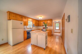 265 Massasoit Rd, Eastham, MA 02642